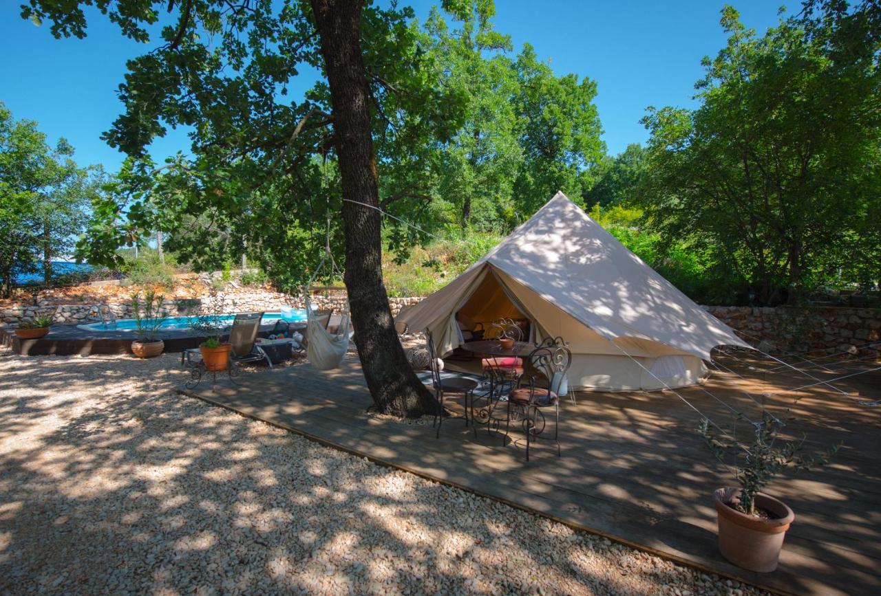 Hotel Rock Oak Glamping 3 Imotski Exterior foto